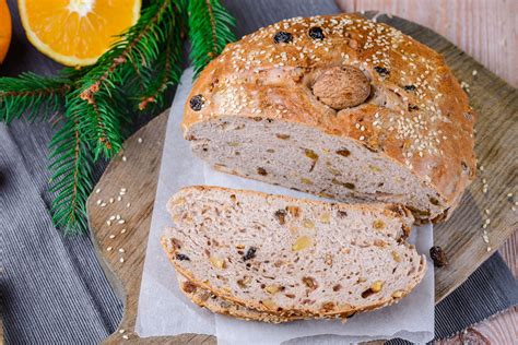 christopsomo-greek-christmas-bread-the-spruce-eats image