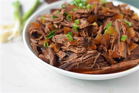 slow-cooker-honey-balsamic-beef-recipe-modern image