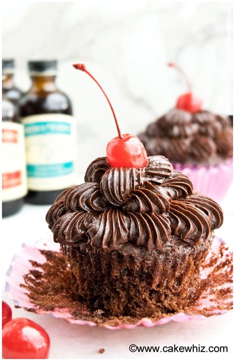 chocolate-cherry-cupcakes-with-filling-cakewhiz image