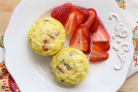 breakfast-casserole-muffin-cups-barefeet-in-the-kitchen image