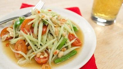 green-papaya-salad-hot-thai-kitchen image