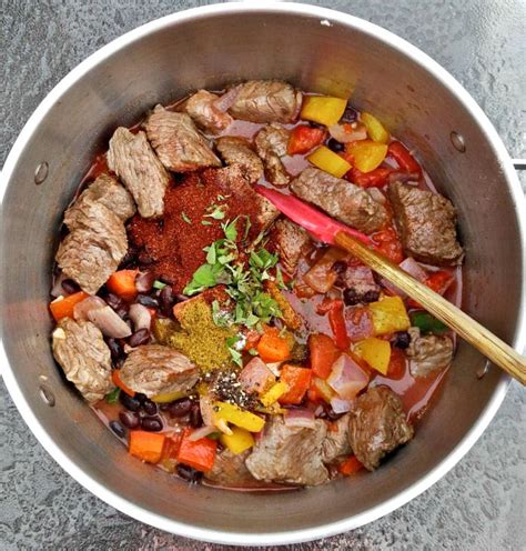 steak-fajita-chili-recipe-one-pot-gluten-free-spicy image