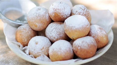 doughnuts-to-die-for-russias-tasty-cottage-cheese image