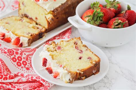 strawberry-pound-cake-with-cream-cheese-glaze-lil image