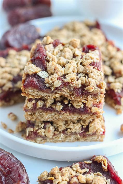 date-bar-recipe-with-oatmeal-crust-kathryns-kitchen image