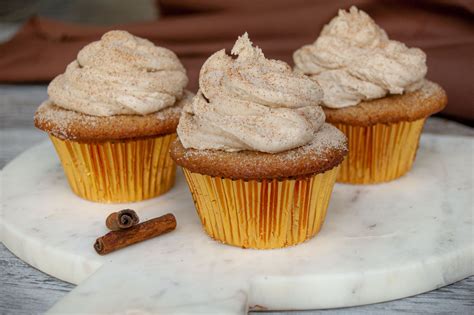 snickerdoodle-cupcakes-recipe-the-spruce-eats image