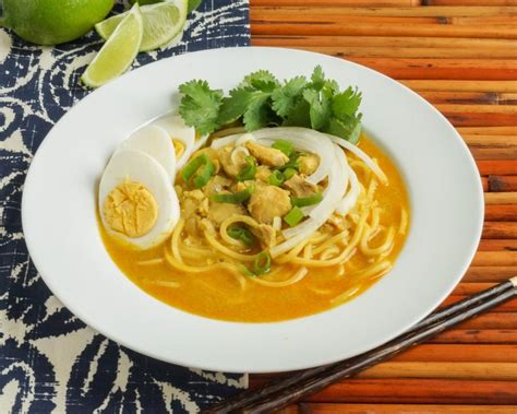 ohn-no-khauk-swe-burmese-chicken-coconut-noodle image