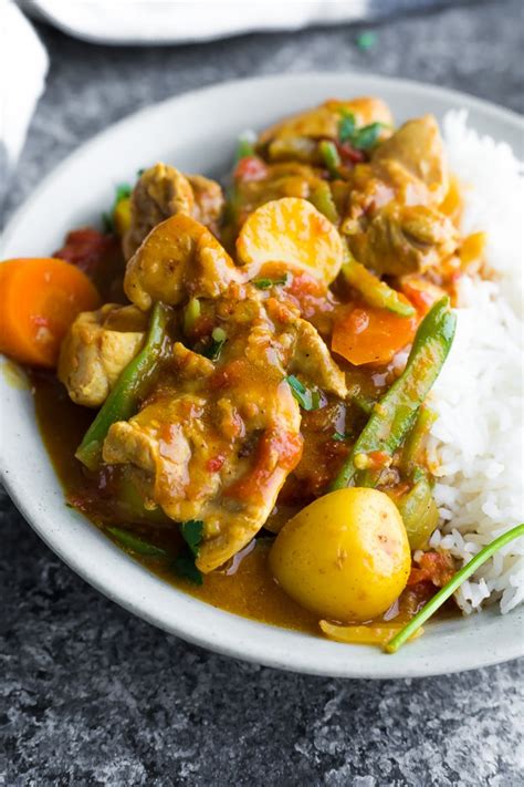 easy-chicken-curry-sweet-peas-and-saffron image