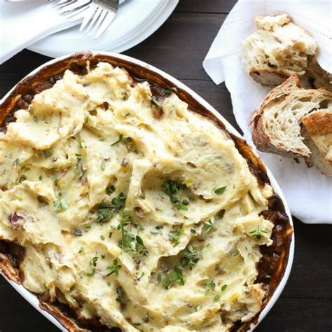 17-cottage-pie-recipes-with-an-irresistible-mashed-potato image