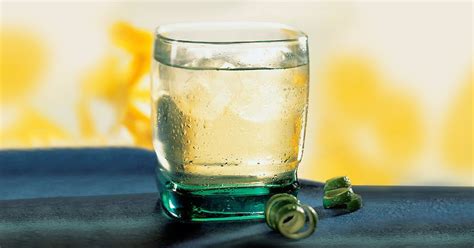 chilcano-cocktail-recipe-liquorcom image