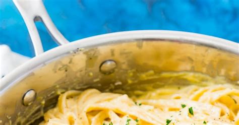 10-best-alfredo-sauce-with-egg-yolks-recipes-yummly image