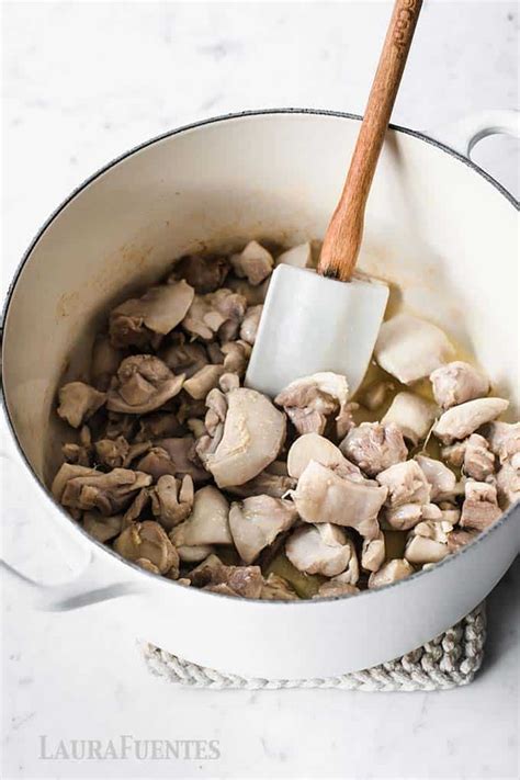 easy-healthy-chicken-stew-recipe-laura-fuentes image