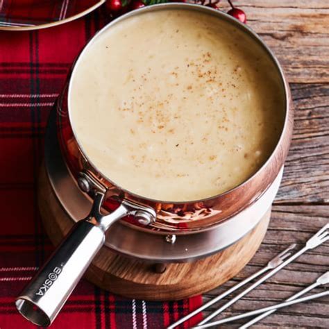 gruyre-and-caramelized-shallot-fondue-williams-sonoma image