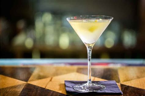 how-to-make-the-smoky-martini-a-lush-life-manual image