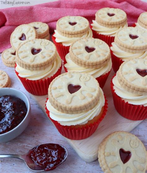 jammie-dodger-cupcakes-the-baking-explorer image