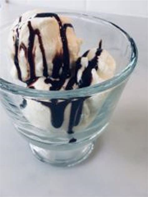simple-vanilla-ice-cream-recipe-cuisinartcom image