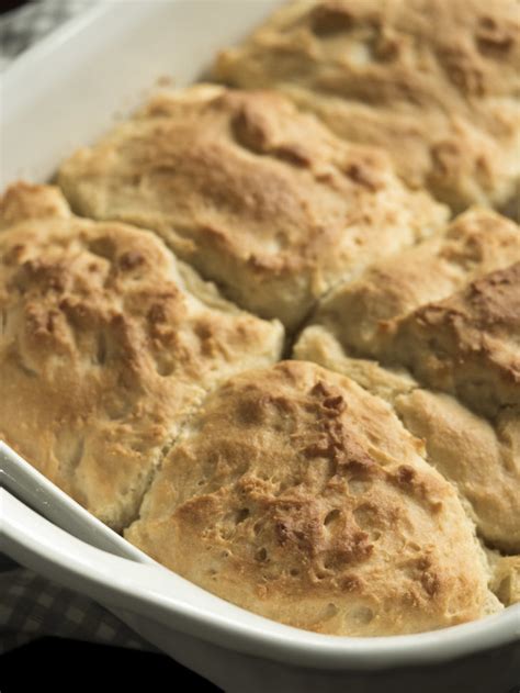 buttery-billion-dollar-biscuits-12-tomatoes image