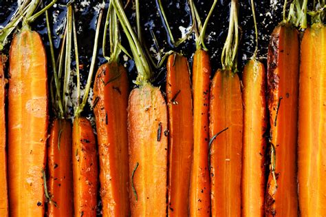 five-spice-roasted-carrots-with-toasted-almonds image