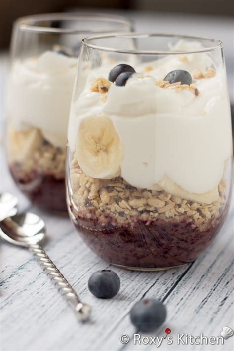 4-ingredient-banana-blueberry-parfait-roxys-kitchen image