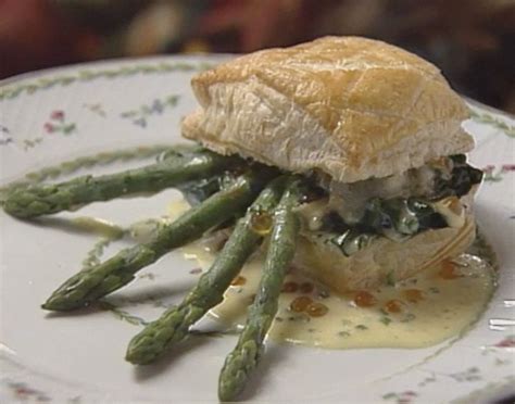 oysters-and-asparagus-with-spinach-and-lemon-butter image