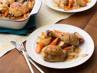 italian-marinated-chicken-with-red-potatoes image