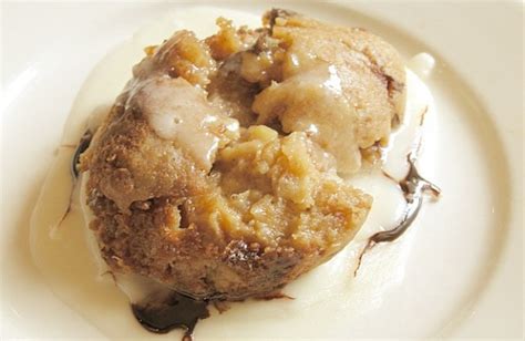 new-orleans-bread-pudding-and-lemon-sauce-and image