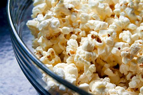 how-to-butter-popcorn-without-making-it-soggy image