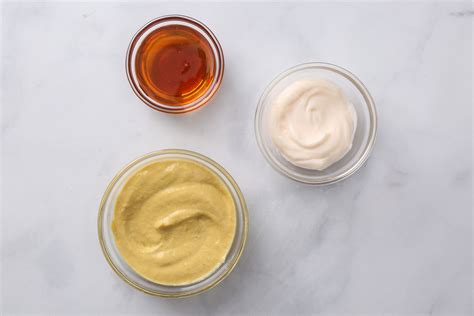 low-calorie-honey-mustard-salad-dressing image
