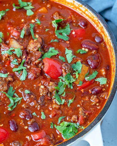 easy-homemade-beef-chili-recipe-healthy-fitness-meals image