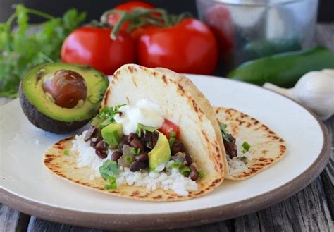 black-beans-and-rice-street-taco-recipe-cooking image