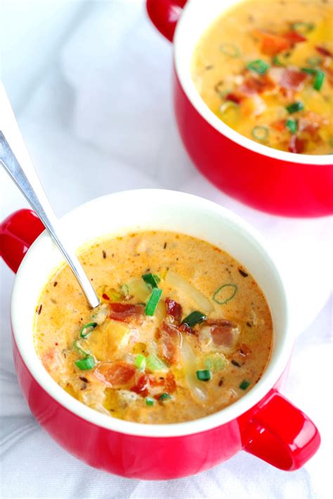 kicked-up-creamy-clam-chowder-that-spicy-chick image