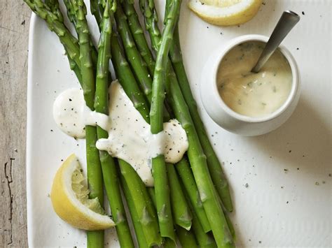 asparagus-with-lemon-and-tarragon-hollandaise image