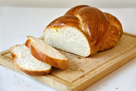 butterzopf-swiss-braided-bread-little-swiss-baker image