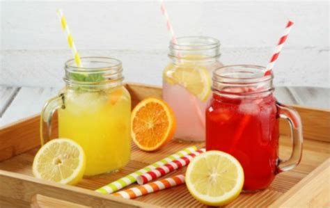 9-easy-to-make-refreshing-drinks-food-storage-moms image