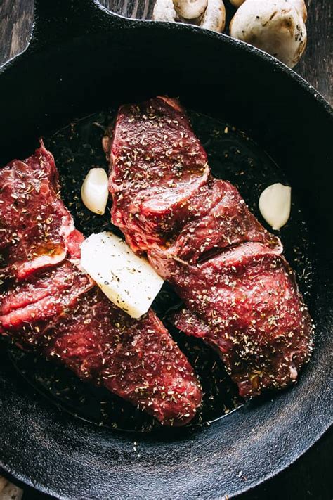 pan-seared-sirloin-steak-with-mushroom-sauce image