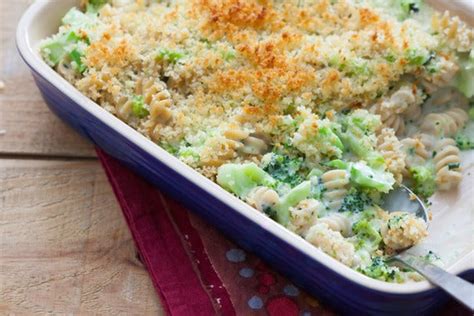 recipe-cheesy-broccoli-rotini-casserole-blue-apron image
