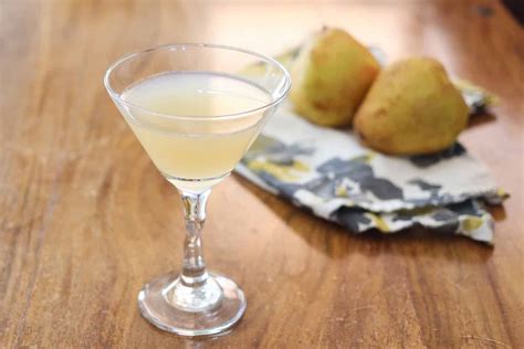 fresh-pear-martini-barefeet-in-the-kitchen image