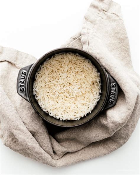 how-to-make-fluffy-white-rice-perfectly-every-single image