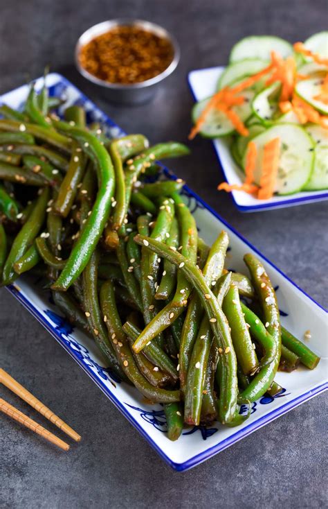 spicy-sriracha-green-beans-recipe-peas-and-crayons image