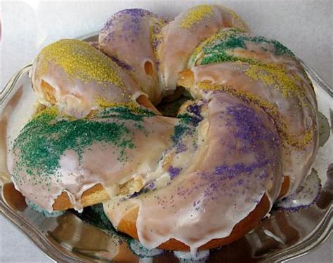delicious-king-cake-recipe-skip-to-my-lou image