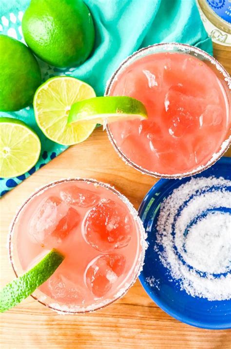 watermelon-margarita-recipe-perfect-summer-cocktail-lifes image