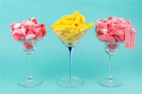 candy-inspired-cocktails-for-a-girls-night-in-candy-club image