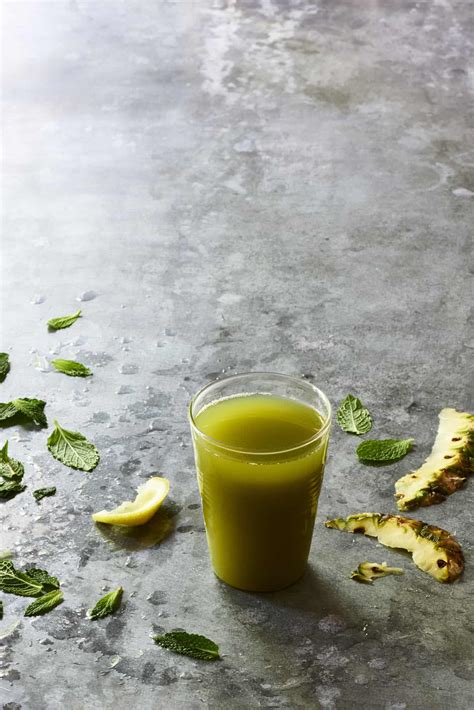 mint-lemon-pineapple-juice-the-blender-girl image