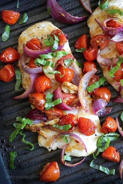 chicken-with-roasted-tomato-and-red-onion-skinnytaste image