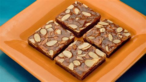 chewy-chocolate-almond-bars-recipe-hersheyland image