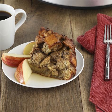 slow-cooker-breakfast-apple-cinnamon-french-toast image
