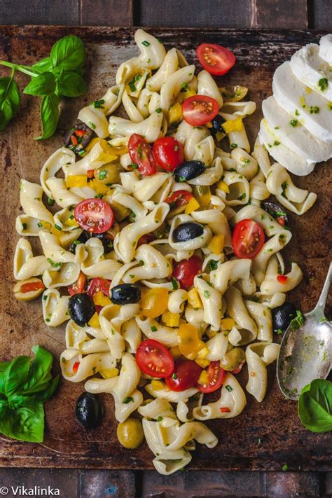 pasta-salad-recipe-with-basil-vinaigrette-vikalinka image