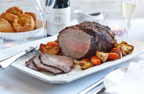 mustard-roast-beef-with-herby-yorkshires-tesco-real-food image