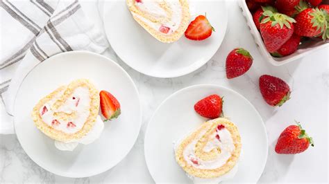better-baking-academy-strawberry-roulade-bake-from image