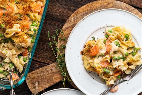 easy-30-minute-chicken-noodle-casserole image